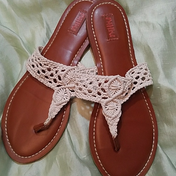 Mad Love Shoes - LAST CHANCE MAD LOVE WOMAN'S CROCHET FLIP FLOPS 11